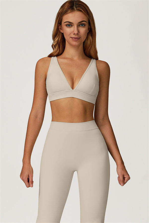 The Axis Sports Bra Flared Leggings 2-Piece Set